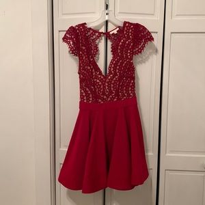 Worn once about five years ago for homecoming!